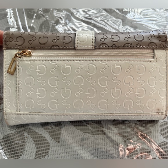 Guess wallet - Picture 4 of 4
